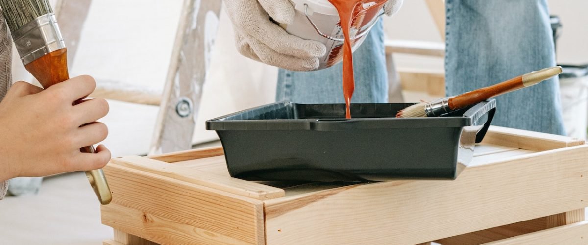 Wat is de beste verf om houtwerk binnen te schilderen