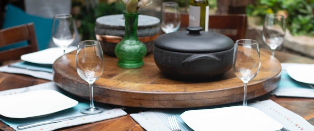 Maak een statement met een mangohouten eettafel